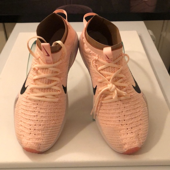 nike air zoom fearless fk 2